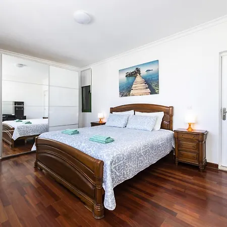 Deluxe By Vila Puerto del Carmen (Lanzarote)