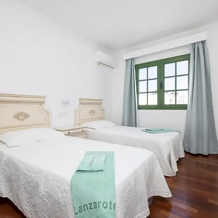 Deluxe By Puerto del Carmen (Lanzarote)