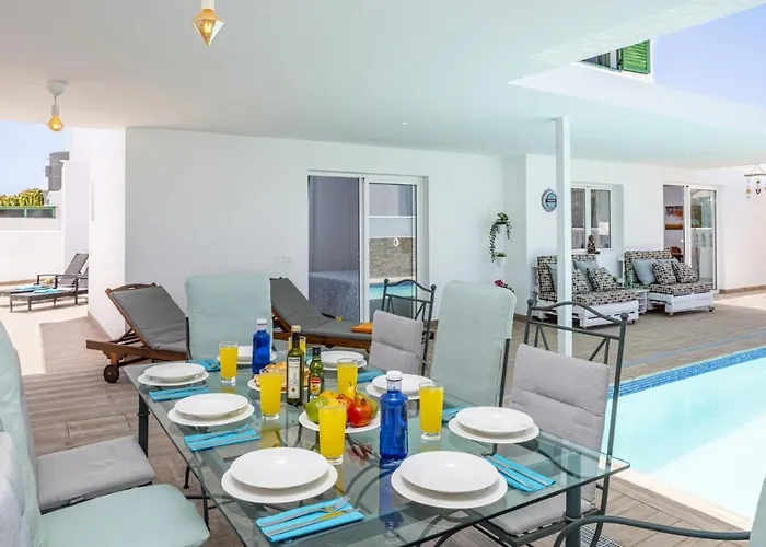 Deluxe By Puerto del Carmen (Lanzarote)