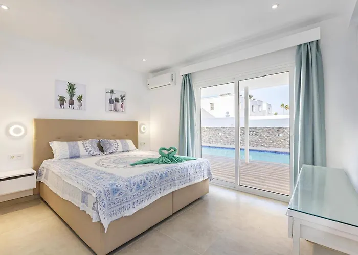 Deluxe By * Puerto del Carmen (Lanzarote)